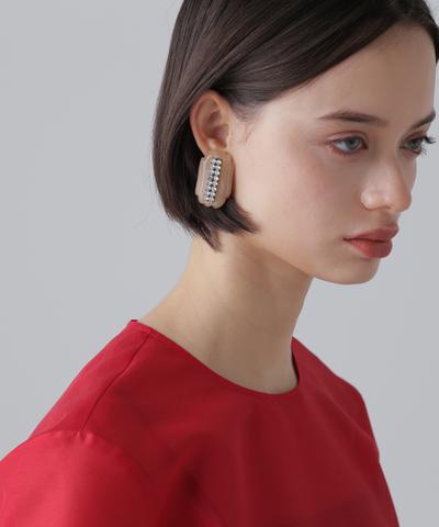 マドレーヌビジューピアス