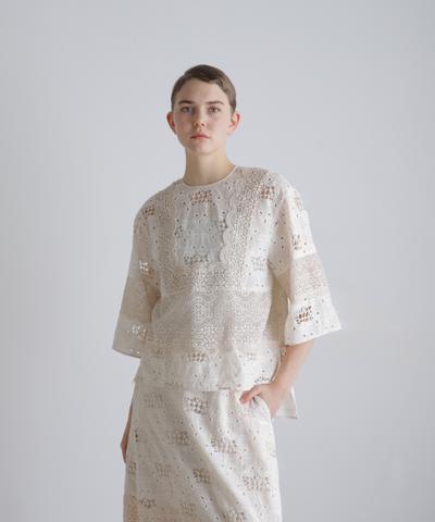 ◆ラティスエンブロイダリーブラウス