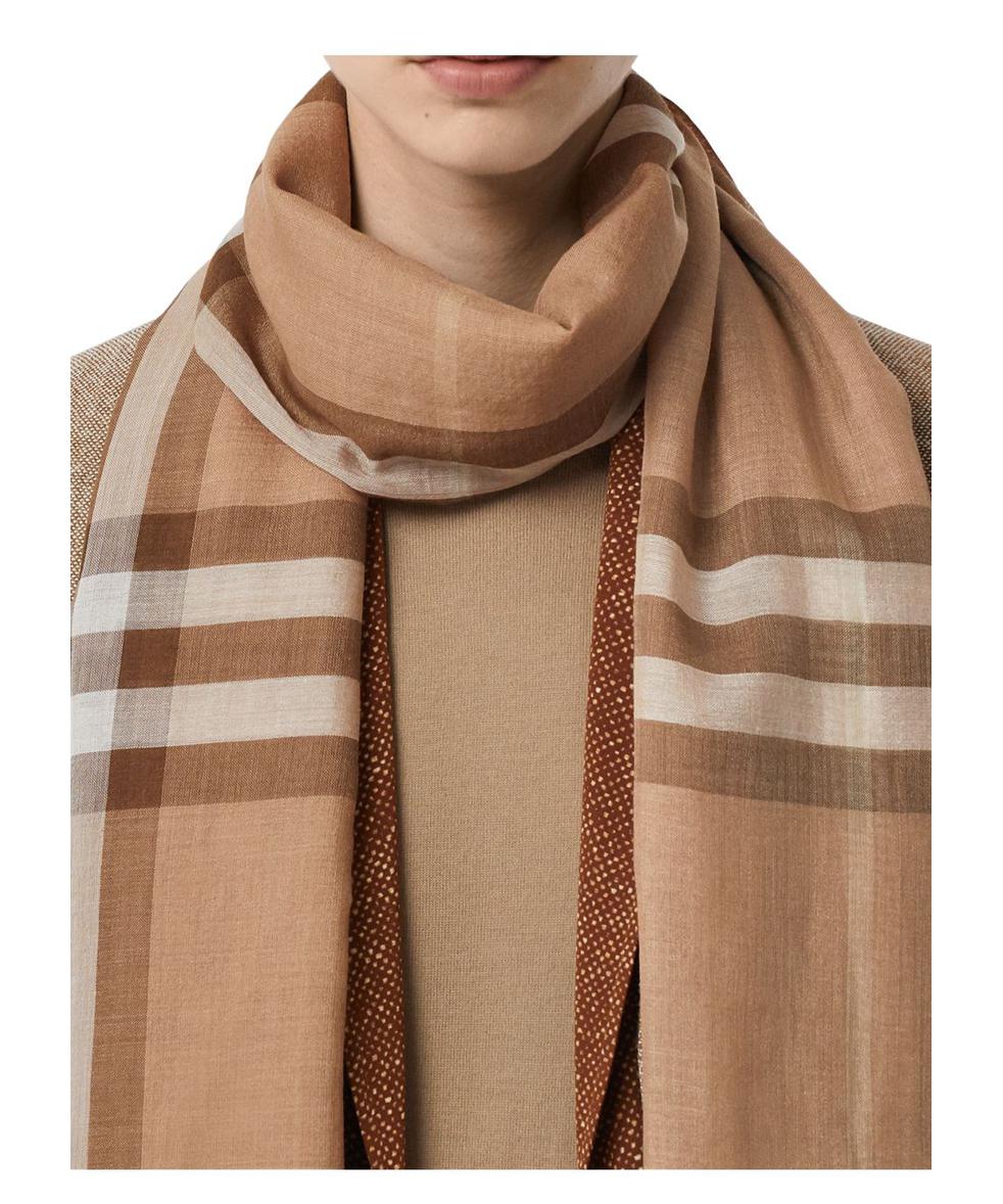 ライトウェイト チェック ウールシルク スカーフ(O10198446)｜阪急