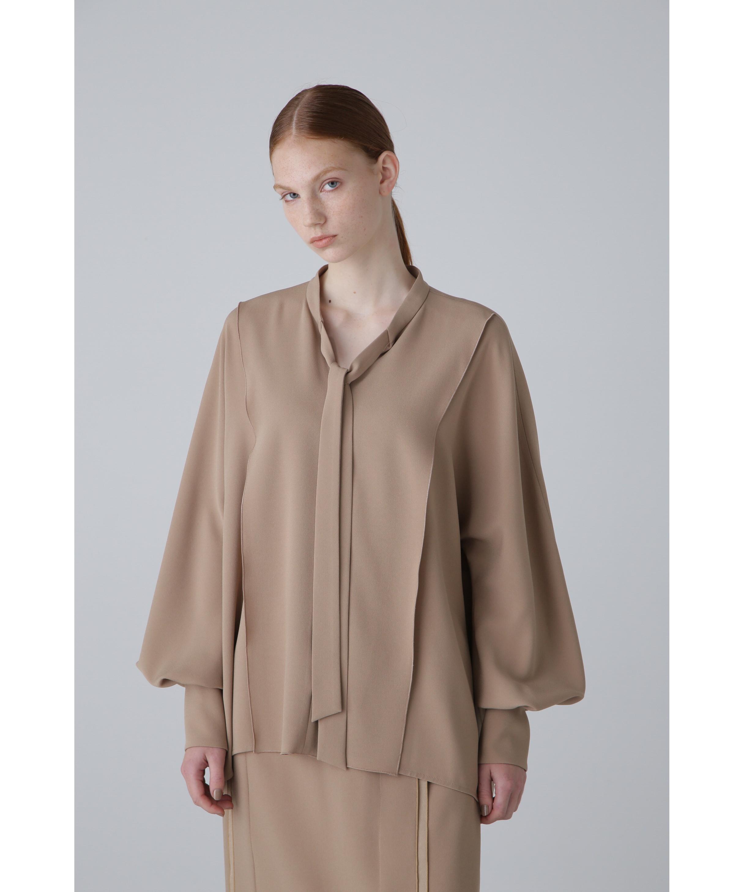【ADORE】 サテンジョーゼットブラウス ADORE(アドーア)のバックサテンジョーゼットブラウス通販