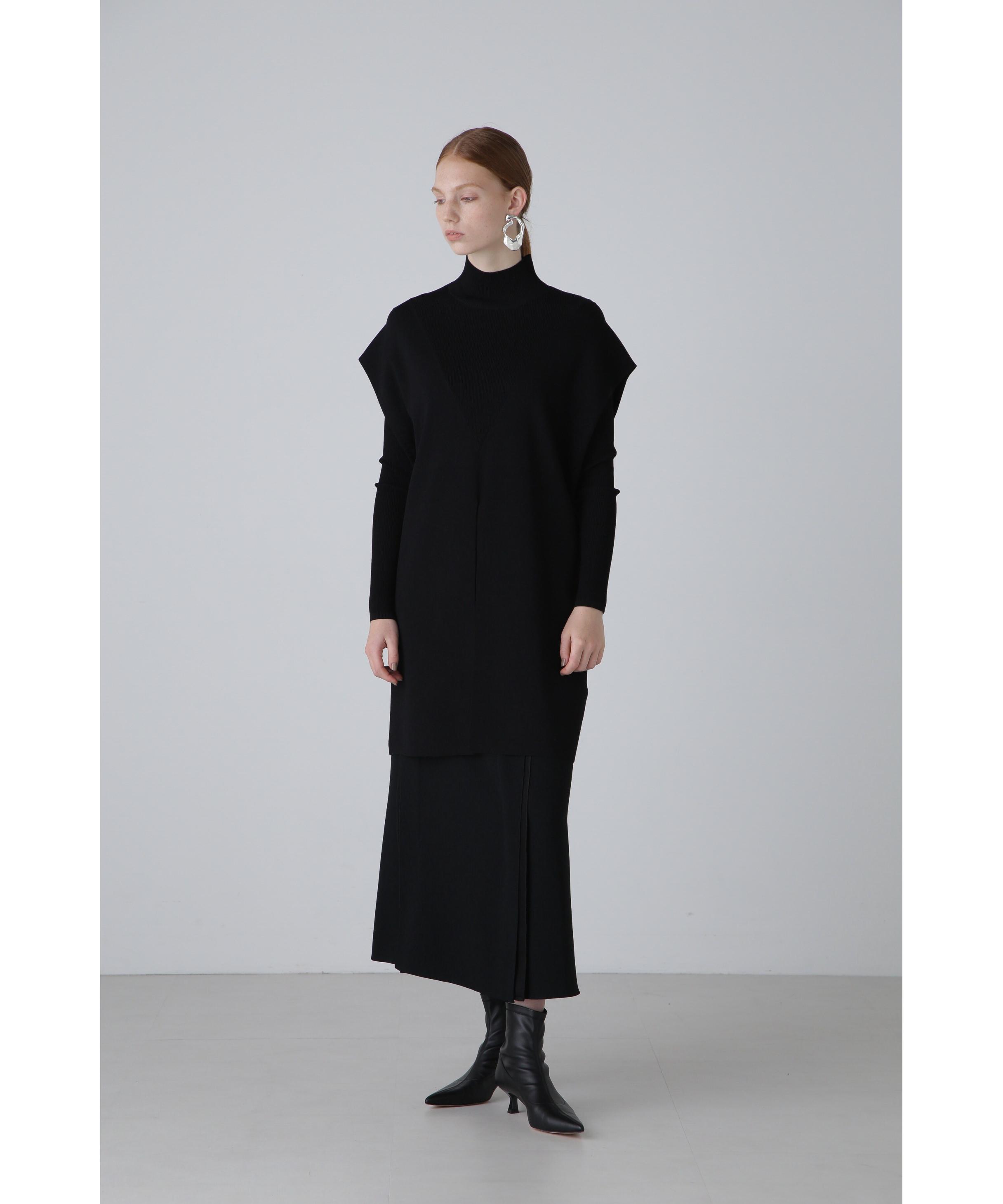 ADORE バックサテンジョーゼットスカート ブラック 36 ADORE バックサテンジョーゼットスカート ブラック 36