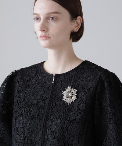 デコラティブブローチ