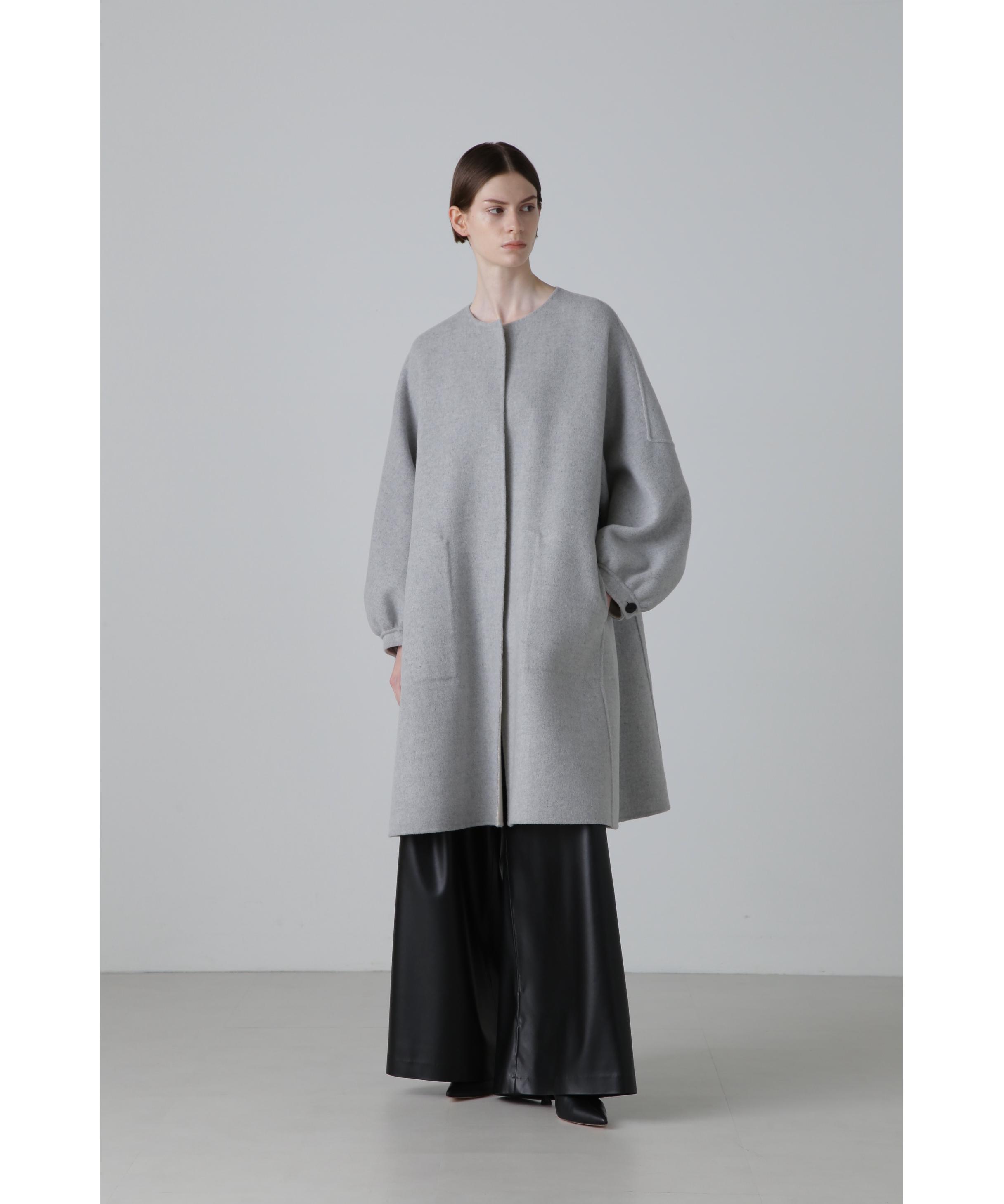 カシミア✨️10,5万 アドーア 2TONE ノーカラーリバーシブルリバーコート ◇カシミヤ混2TONEリバーノーカラーコート(O10637951)｜阪急