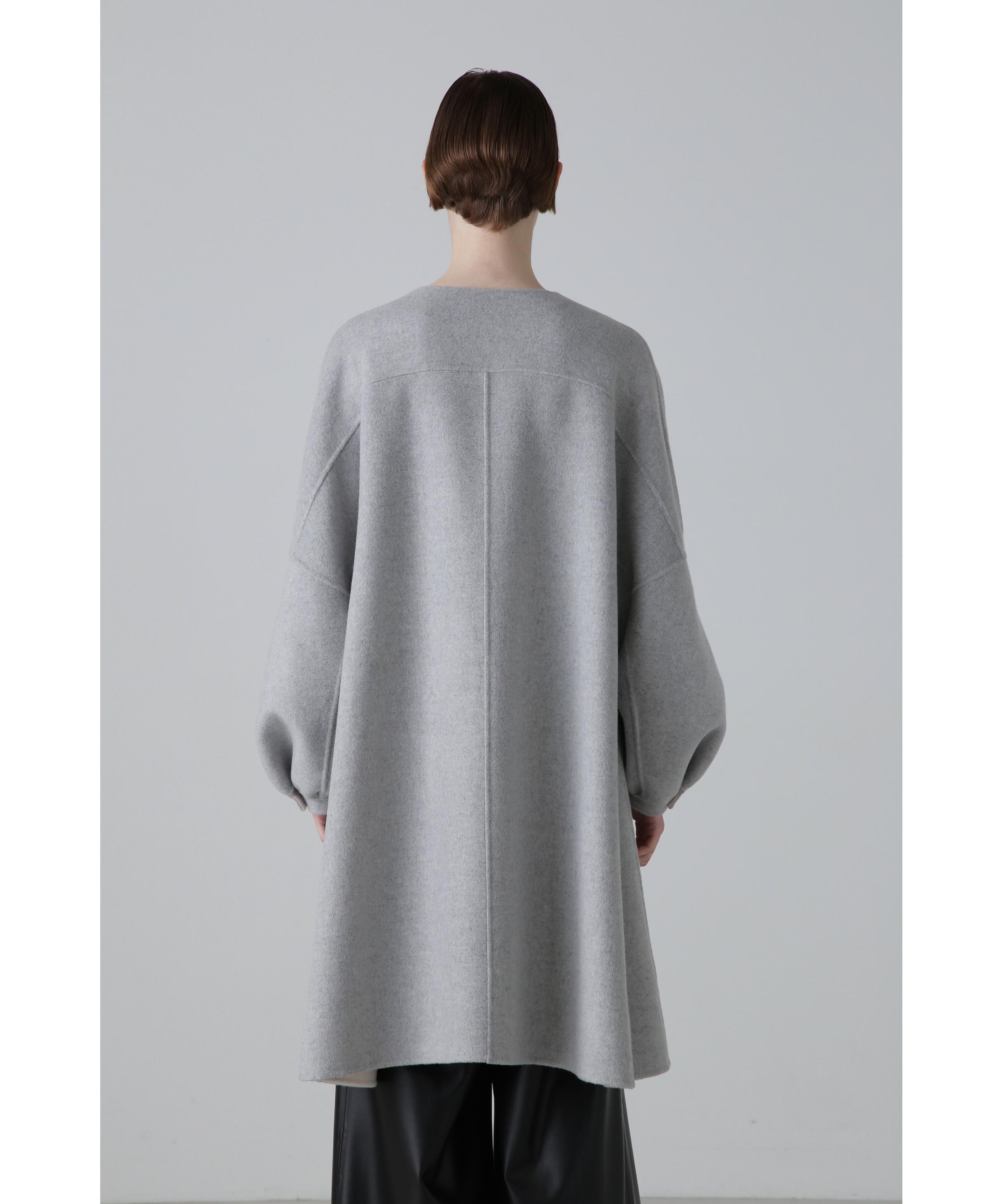 美品 アドーア カシミヤ混ウール 2TONEリバー コート リバーシブル グレー ◇カシミヤ混2TONEリバーノーカラーコート(O10637951)｜阪急